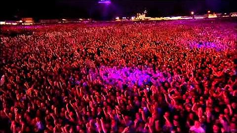 Robbie Williams - She´s the one ( Live at Knebworth )