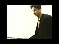 Keanu Reeves Kiss 