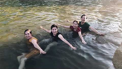 Đưa anh về Cẩm Nhượng quê em