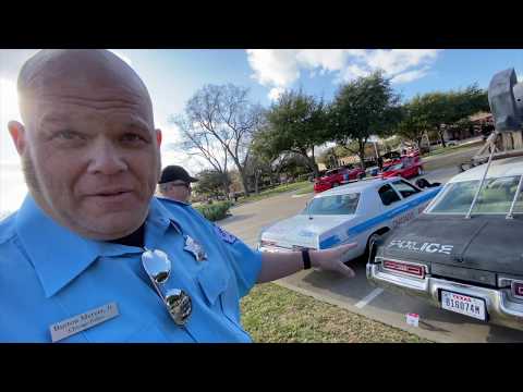 the-blues-brothers-bluesmobile-and-chicago-police-cars
