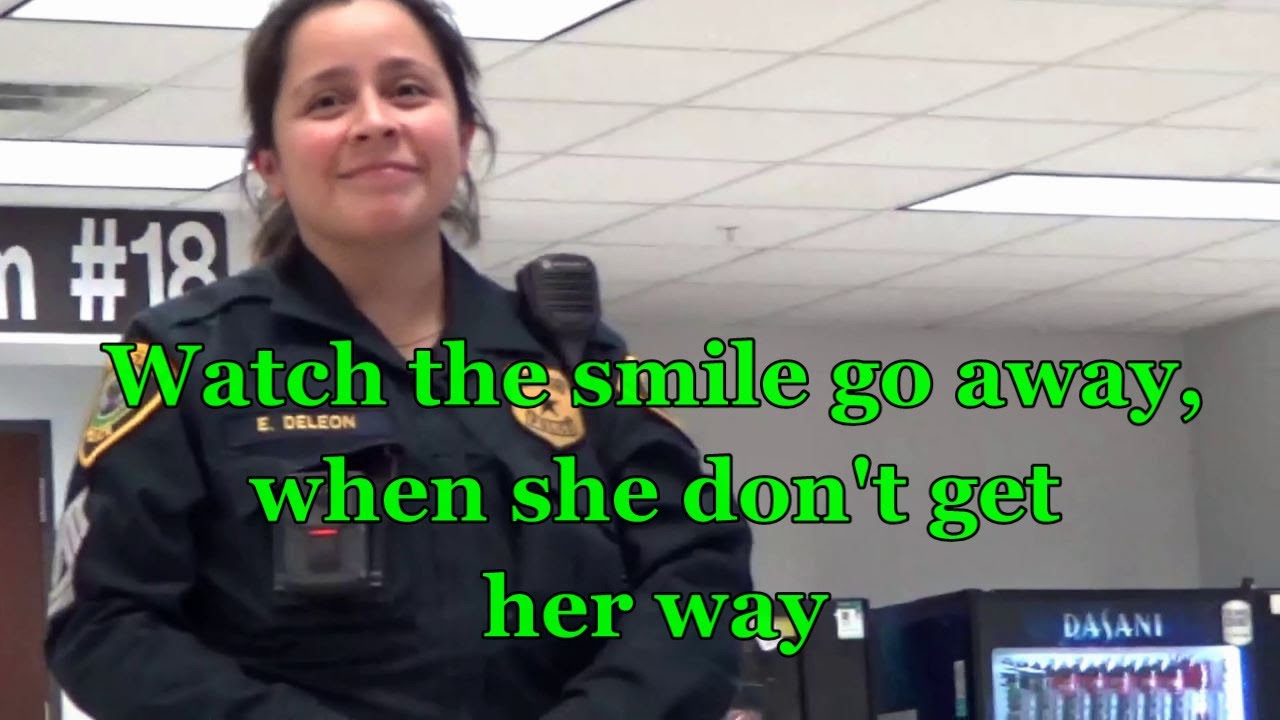 Police Try To Keep Their Cool When I Don't Leave the Courthouse - First  Amendment Audit