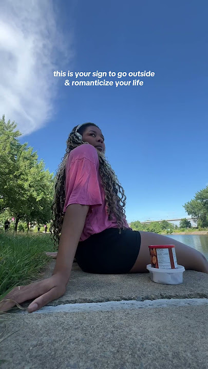 a lil hot girl walk won’t hurt nobody 🤫🩷 #shorts #trending #motivation #viral