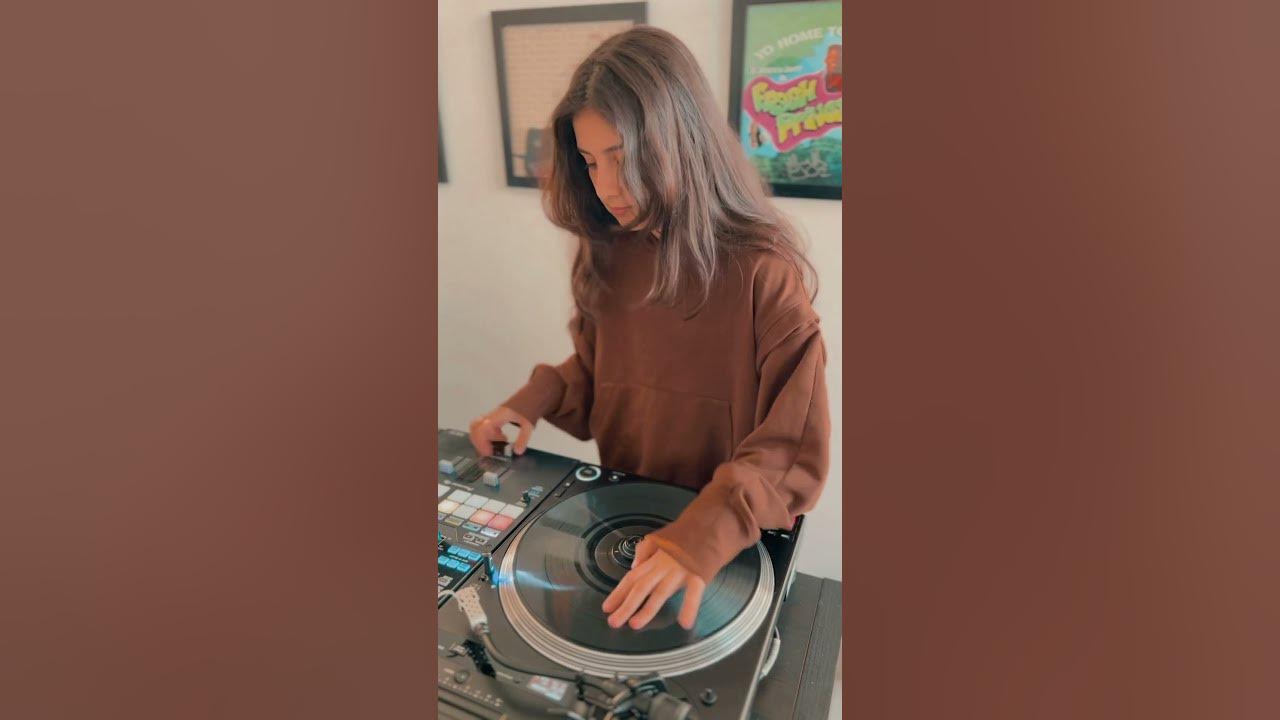 Mobb Deep - Quiet Storm (Scratch version by Dj Michelle)  🎚️🔪🔪🔪  #djmichelle #bestdj #dj