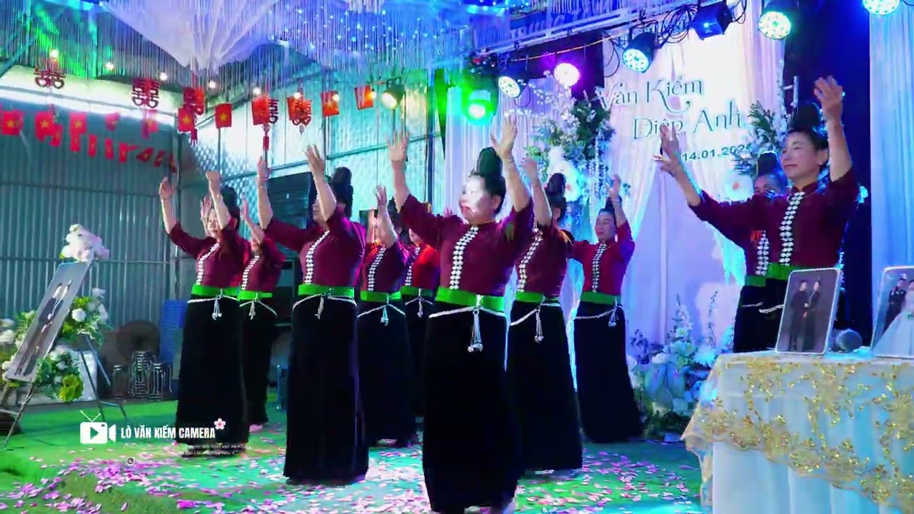 CÁC MẸ BẢN LẠNH ĐI ĂN CỖ CON “ VĂN KIỂM & DIỆP ANH “ TẠI BẢN THÁN SÀNG XÃ MUỔI NỌI 