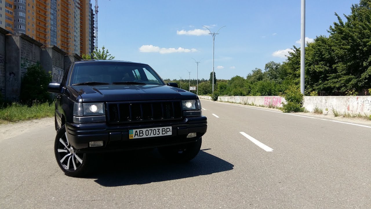Jeep Grand Cherokee  5.9 -  наследник эпохи маслкаров.