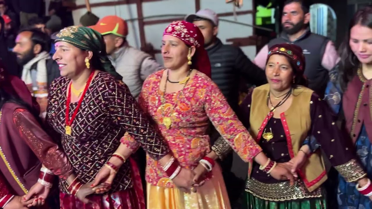Begi gaon me pahadi Dance Uttarakhand pahadi ⛰️🏔️