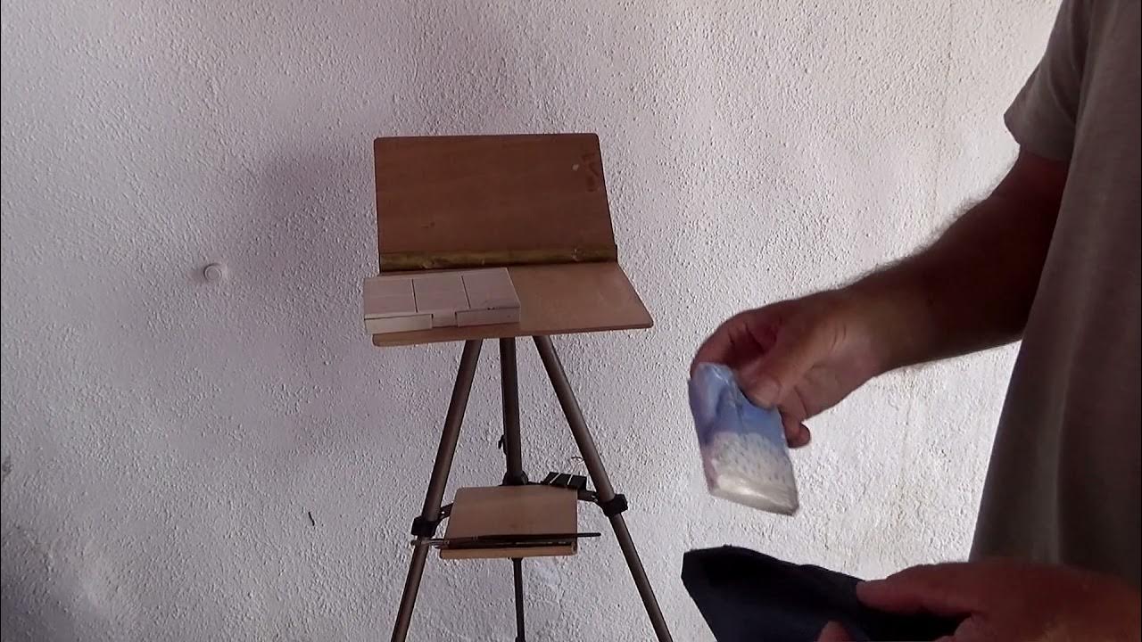 Watercolor plein air easel - a simple solution for a lightweight easel. 