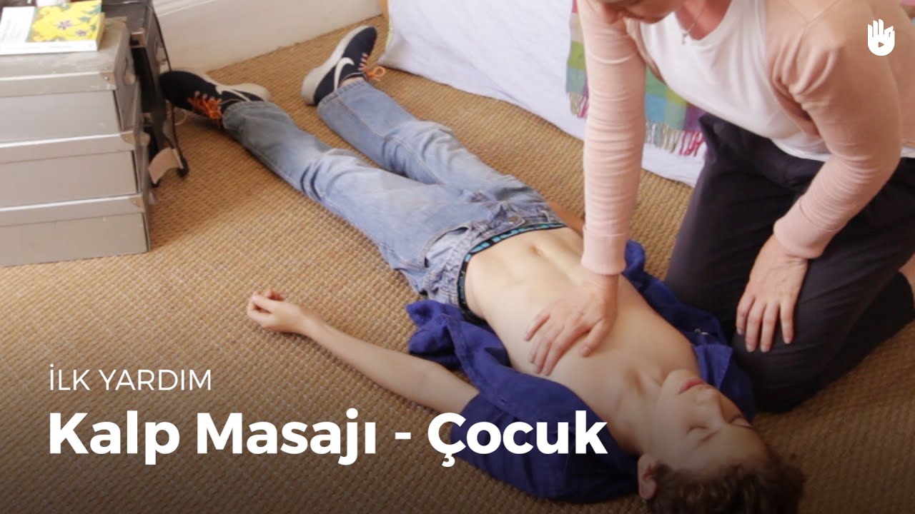 İlk yardım hareketlerini öğrenin: Kalp masajı - çocuk