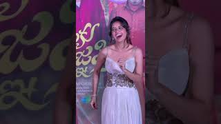 Ashika Ranganath Funny Steps on Bhartha Mahasayulaku Wignyapthi Trailer Launch Event