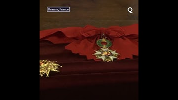 Thumbnail of Macron Bids Farewell to Merkel in A Special Ceremony
