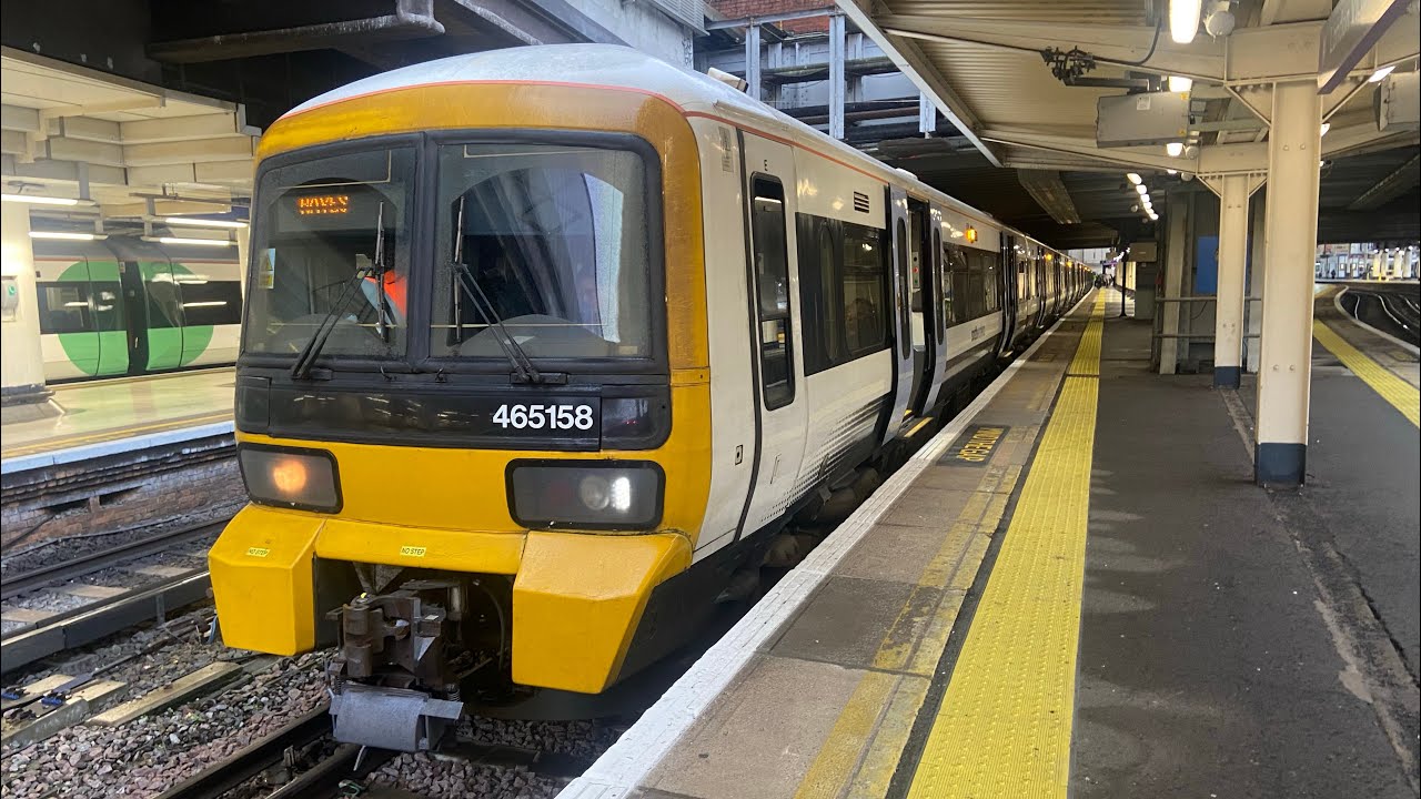 Journey on the Southeastern Class 465158 Train from London Victoria to Lewisham