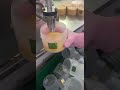 Процесс фасовки Горячего медового обертывания для тела