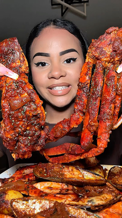 Download lagu seafood boil lobster tail