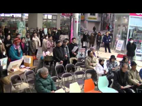 ストリートピアノ」でつなぐ祈りのハーモニー２０１5年３月１１日鹿児島中央駅一番街商店街