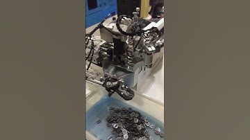 Garments technology Button feeder catching Head #garmentmachinery #machine #techmakeo #shorts