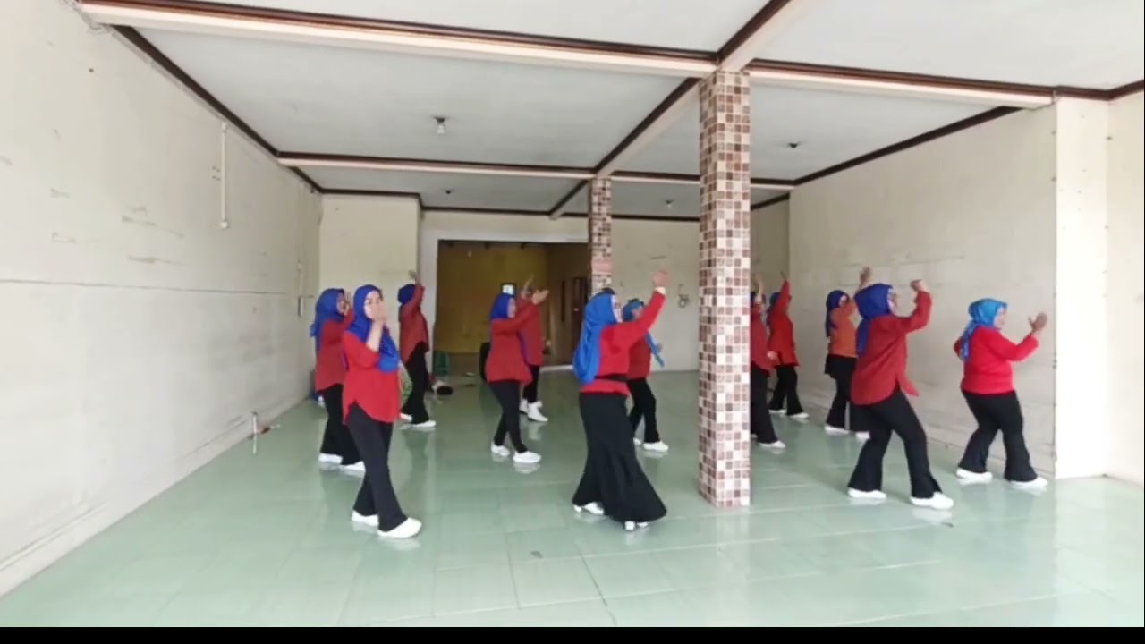 Cha Cha loco LINE dance // coreo Diana hakim //demo Delima 