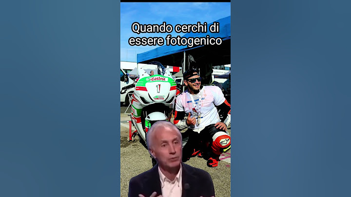 Quando cerchi di essere fotogenico 😅 #finecorsa92 #motorbike #bikelife #picture #hondacbr1000rr #win