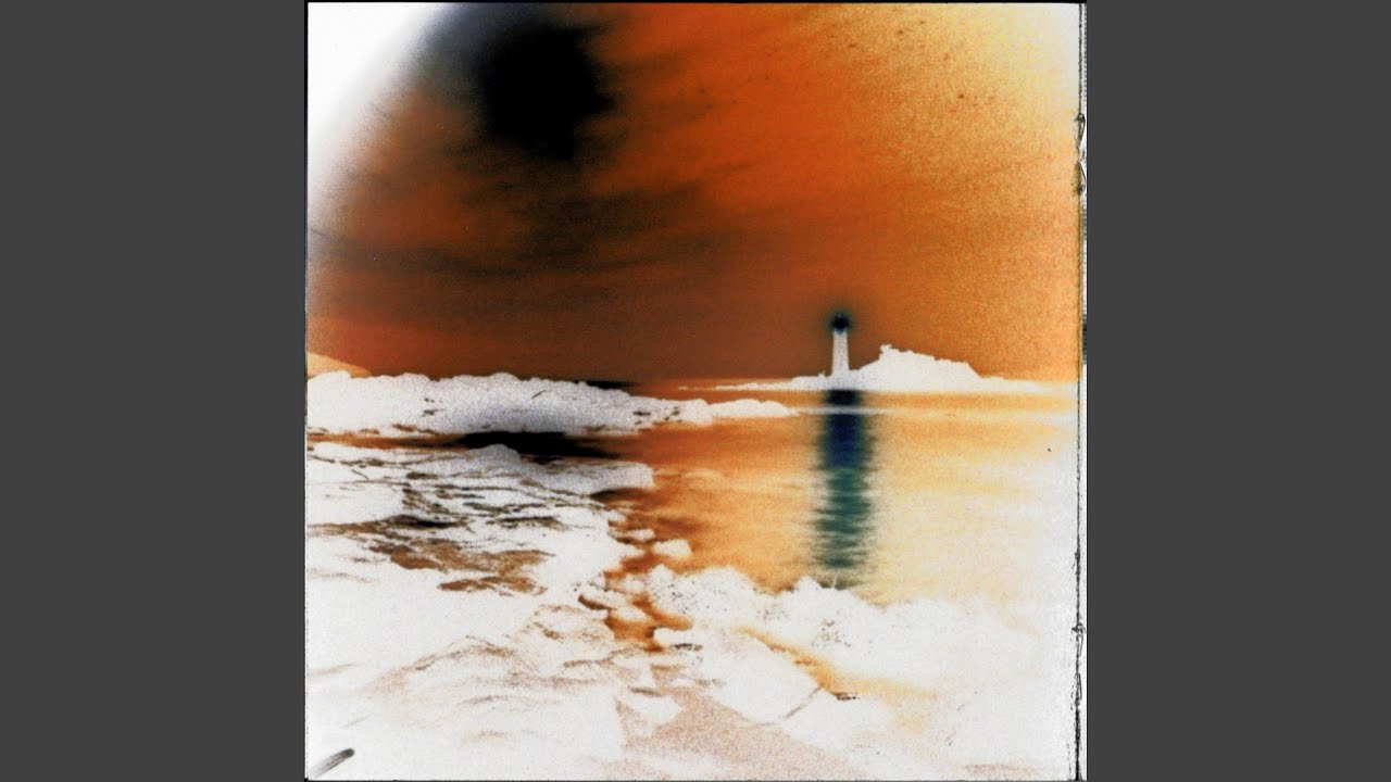 Sleduj Pale Spectre (Presence Remix) na YouTube