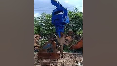 Búa Rung đóng  cọc cừ Larsen