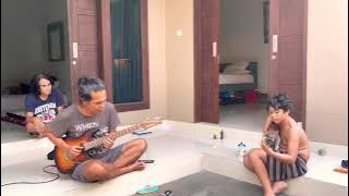 latihan gitar sama papap Pay Burman 🌈