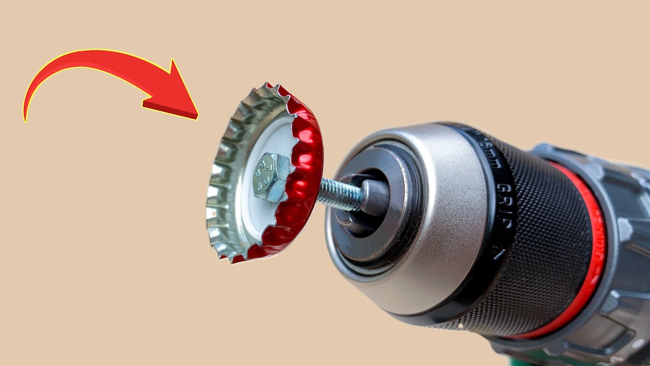 Миллионы людей не знают этого секрета😱!! Поместите крышку от пивной бутылки в дрель и посмотрите, ч