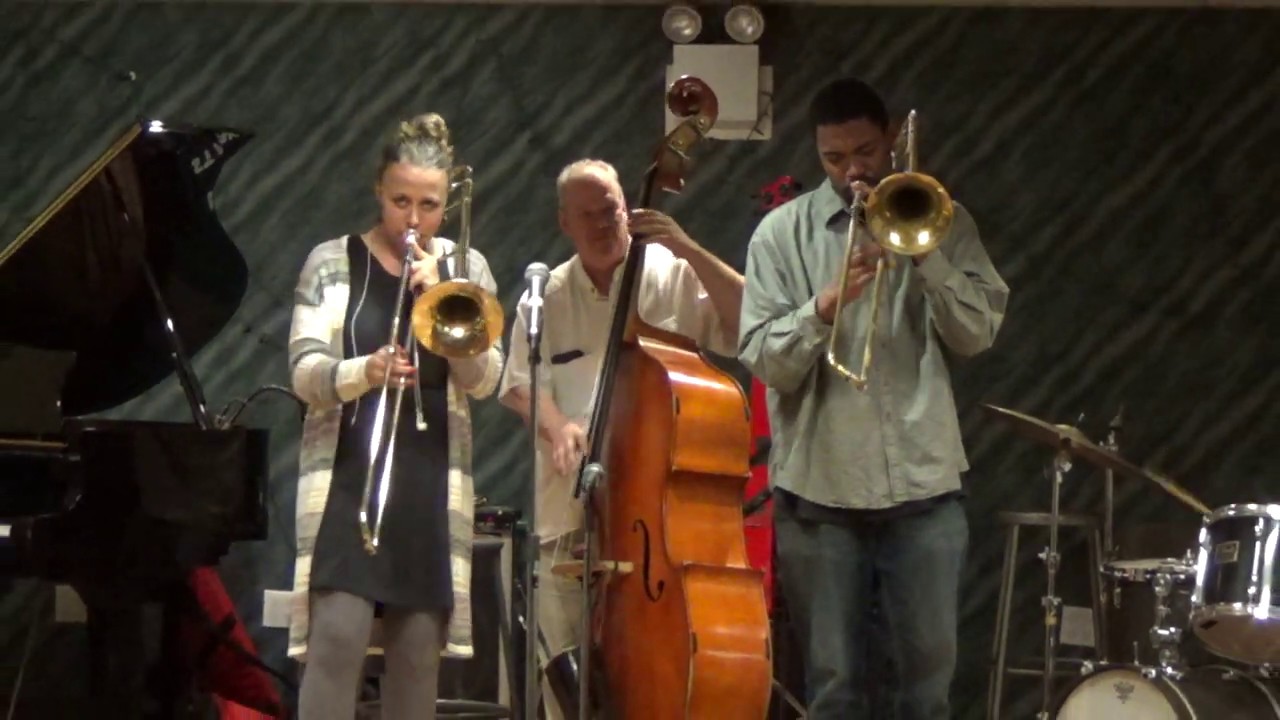 42219 Dynamic Trombone Duo leads "I'll Remember April" (1942) YouTube