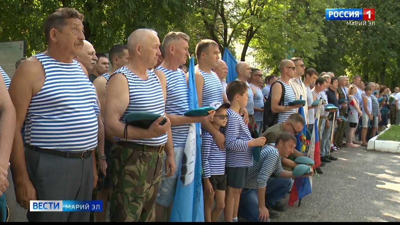 Со сквера Воинов-десантников в Йошкар-Оле началось празднование Дня ВДВ ...