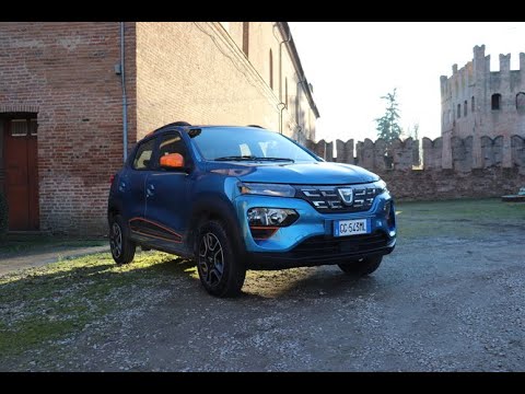 Dacia Spring test drive, la prove della city car elettrica essenziale