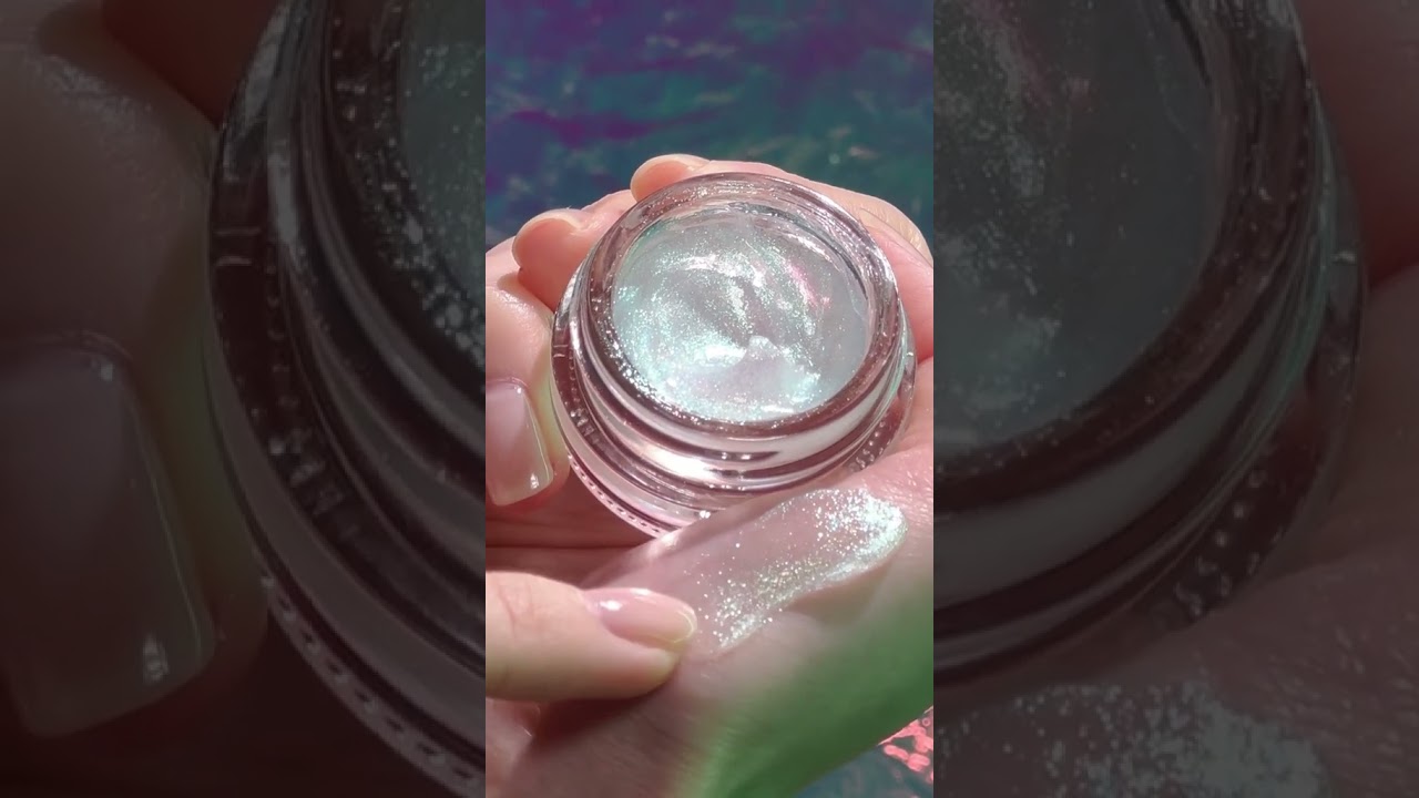 Cosmic Glow-Up: Ethereal Eye Gloss for Instant Radiance! 💫