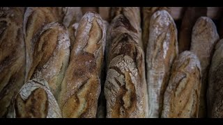 Ce boulanger fabrique la meilleure baguette de Paris, il en révèle quelques secrets