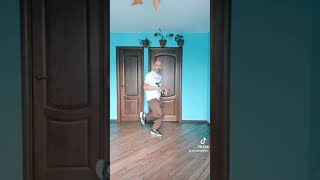 ШАФФЛ ТАНЕЦ ОБУЧЕНИЕ ТАНЦАМ ДЛЯ НОВИЧКОВ! ТАНЦЫ ЭТО ПРОСТО! #shuffle #shuffledance #tiktok #shorts