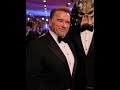 Arnold Schwarzenegger und Predator ak bei den Oscars auf dem roten Teppich