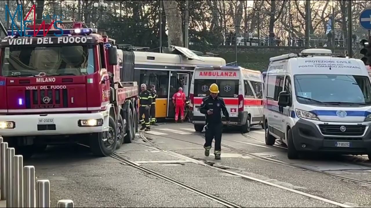 TRAM DERAGLIATO, UN MORTO INVESTITO E OLTRE 20 PASSEGGERI SOCCORSI