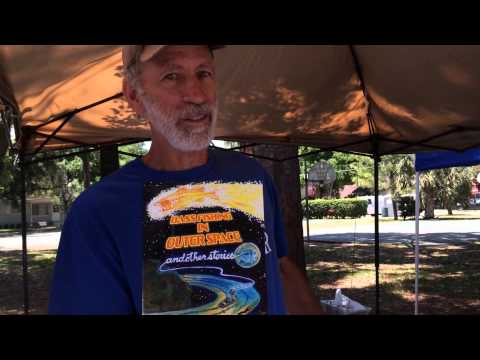 local-author-tom-levine-at-windermere-farmer's-market