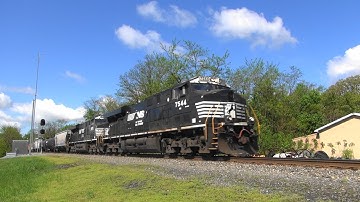 NS 39Q EB in Walnut Bottom, PA on the NS LURB