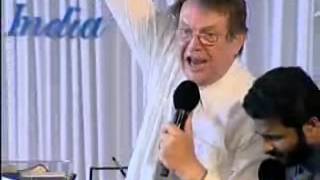 Fire Conference in Cochi  Rev  Reinhard Bonnke Eng-Mal