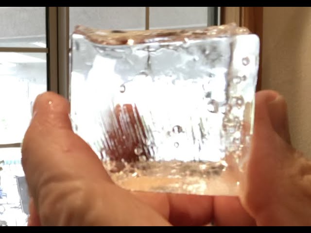 How to Make Clear Ice Cubes - Kitchen Swagger