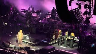 Lauryn Hill ~ 09 I Used To Love Him (end) ~ 11-09-2023 Live at Climate Pledge Arena in Seattle, WA