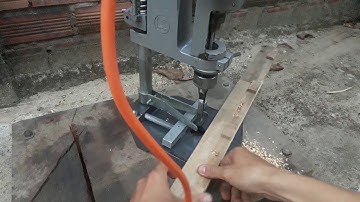 máy đục mộng vuông Makita Japan