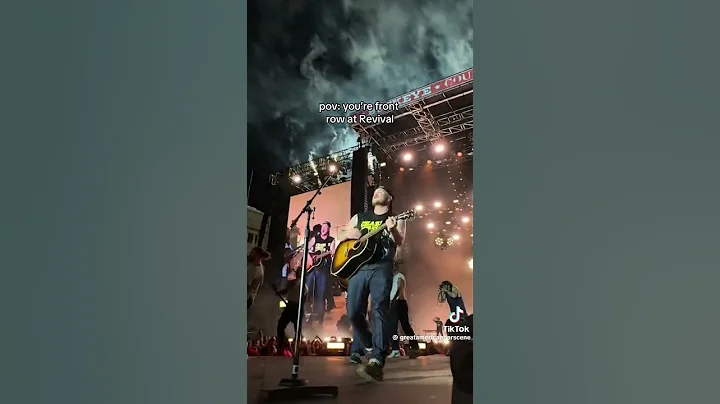 Front row would be so amazing!! 😳😲 #countrysinger #concert #foryou #fyp #zachbryan #funny #concert