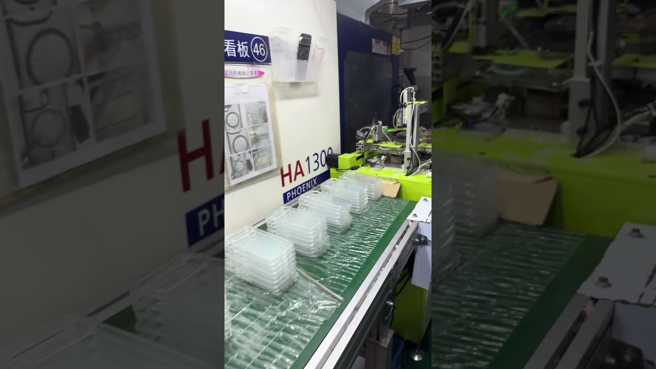 Show the process of making mobile phone case 