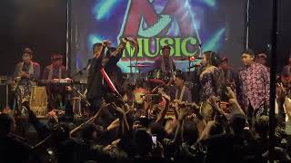 Download Lagu ngertonono ati - niken salindri ft pemuda karang taruna - cs mayangkara MP3 Download Lagu ngertonono ati - niken salindri ft pemuda karang taruna - cs mayangkara MP3