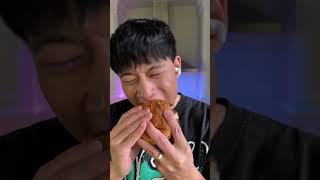 5XL Jalapeño Burger 🇺🇸 vs Mango Ice Cream 🇨🇳. Which country wins?!