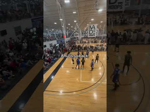 Grassroots hoops is so back … 🤝 #basketball #viralvideo #madehoops