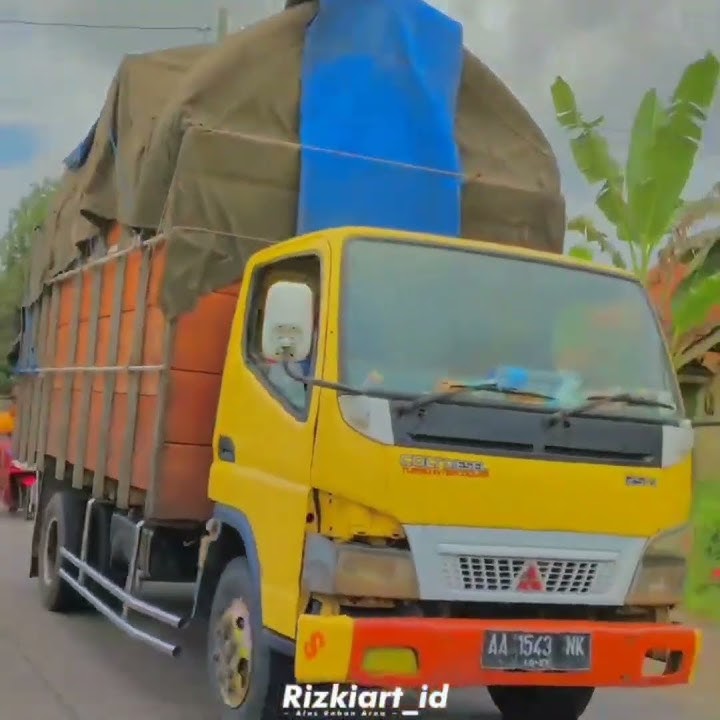 truk bayitabung oleng ngangkat😳😬#stories #trukoleng #renaldi #laka #indramayu