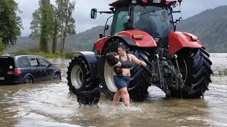 July 2021 flooding Buller River. a car stuck in the flood.