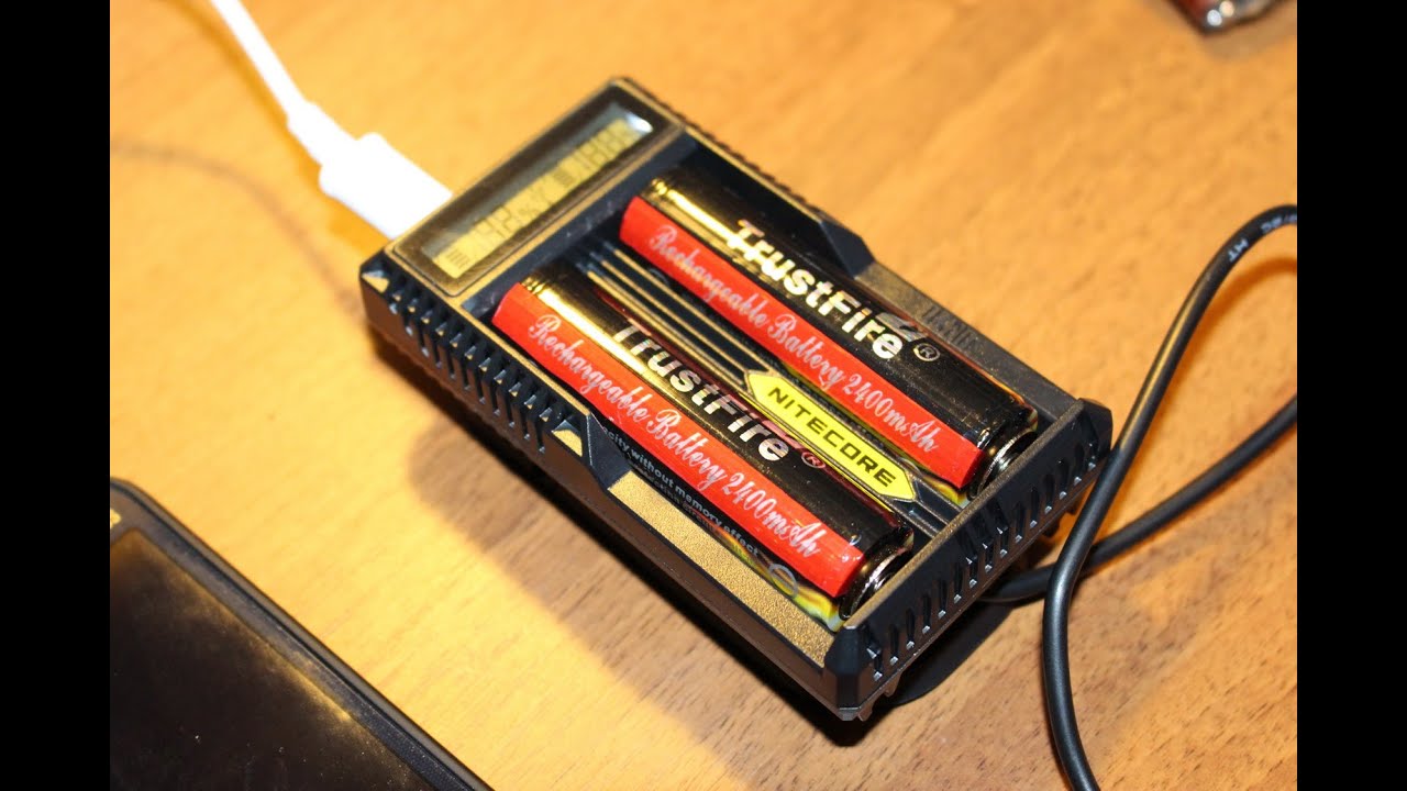 Nitecore UM20 Digicharger распаковка и обзор