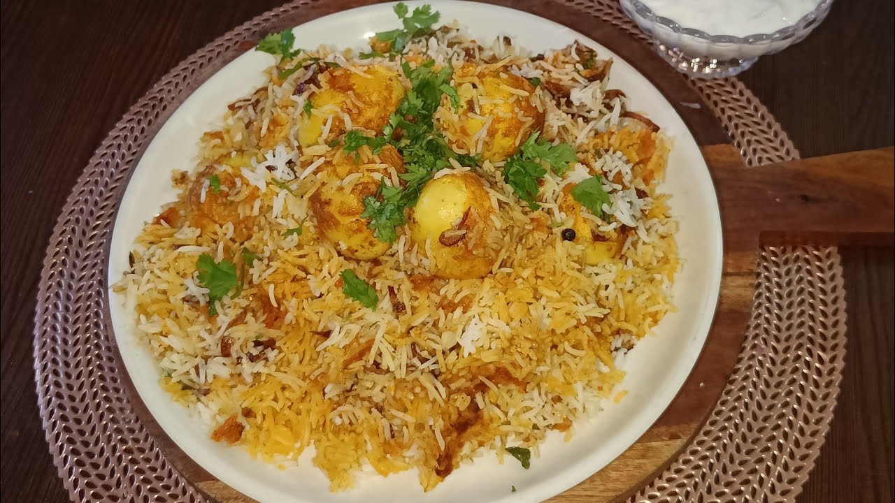 Dum Raita 🔴Live Egg Dum Biryani with Raita recipe Meal Palace | Egg dum biryani ...