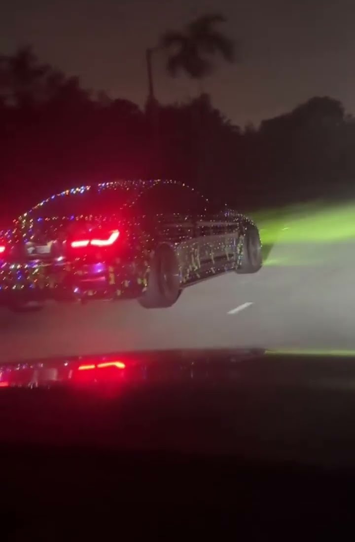 Car Covered In Christmas Lights || ViralHog