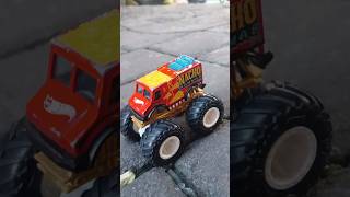 Zombie vs Nacho || balap mobil. #monstertruck #shorts #racing